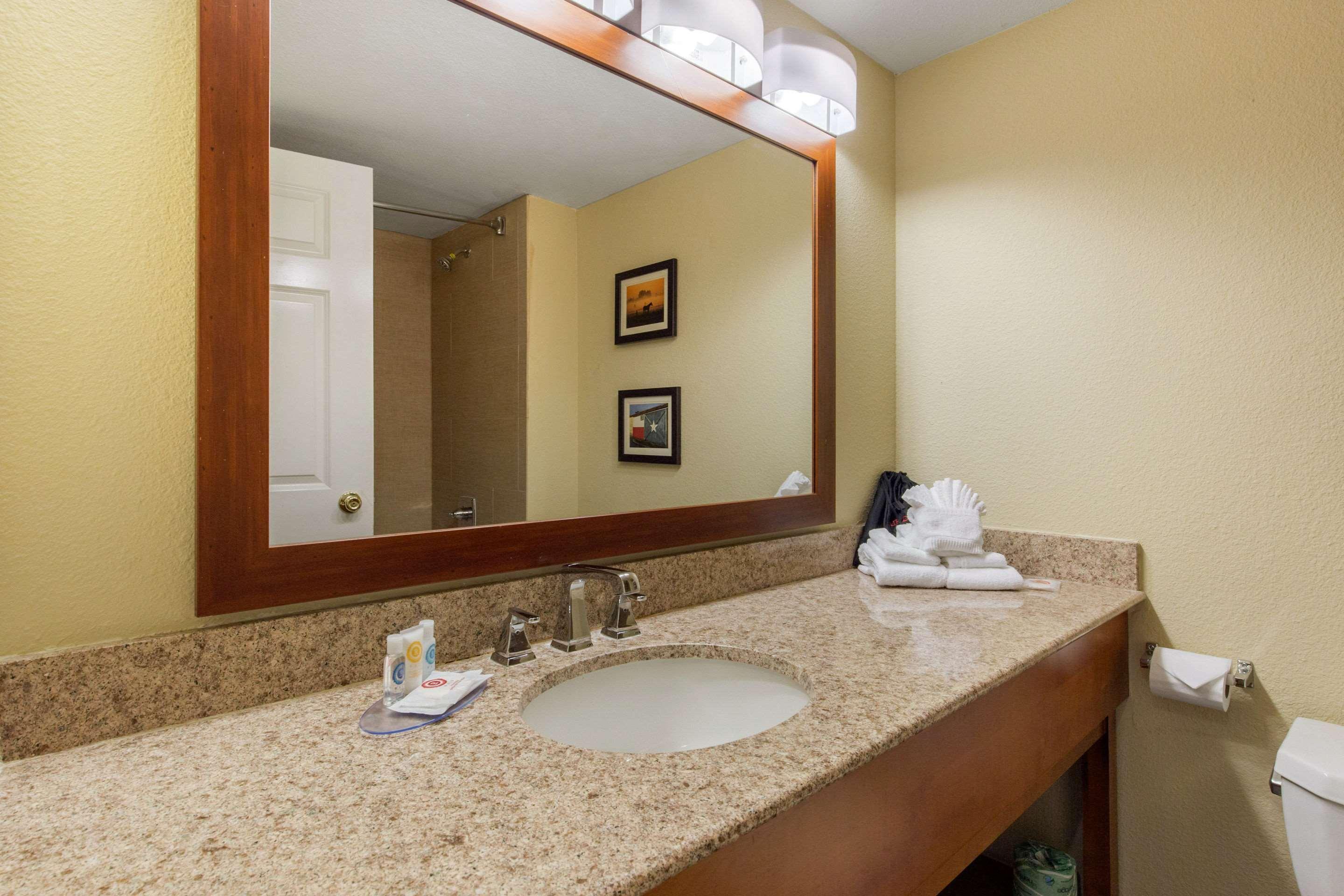 Comfort Inn & Suites Sw Houston Sugarland Bagian luar foto