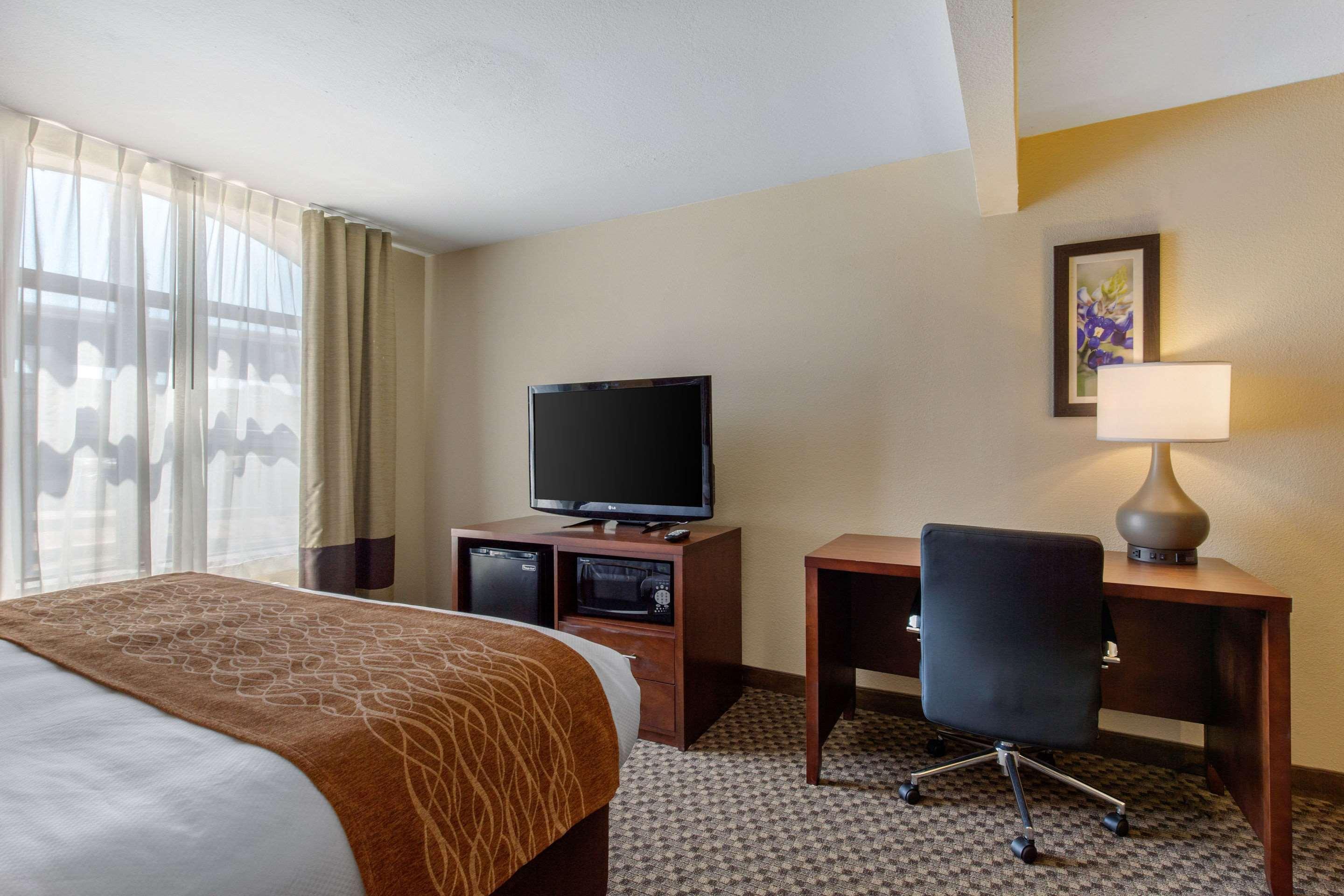 Comfort Inn & Suites Sw Houston Sugarland Bagian luar foto