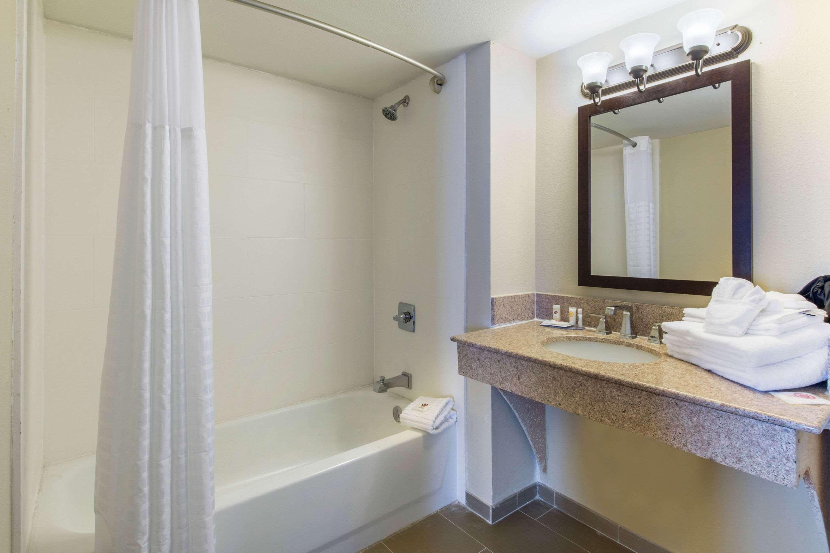 Comfort Inn & Suites Sw Houston Sugarland Bagian luar foto