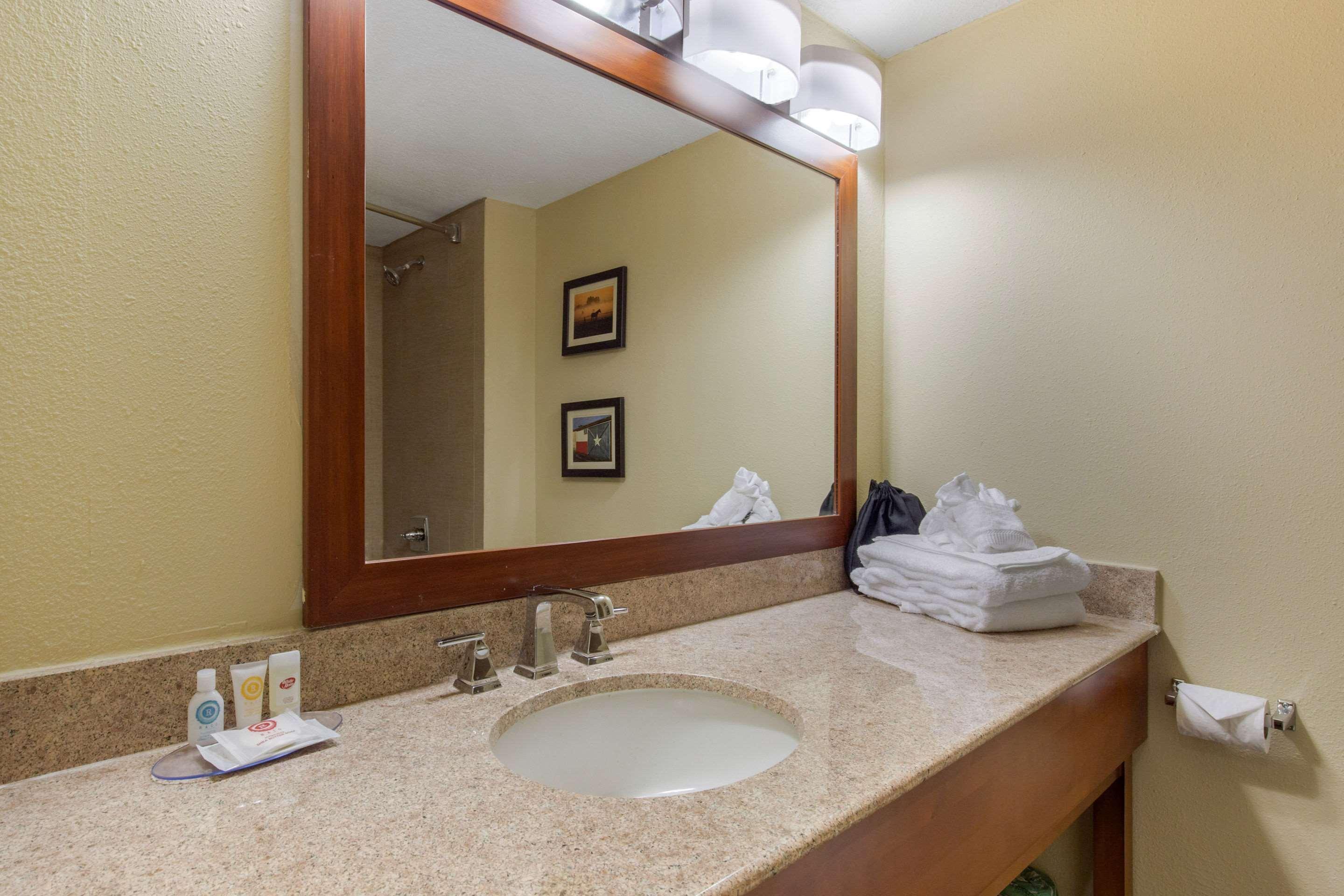 Comfort Inn & Suites Sw Houston Sugarland Bagian luar foto